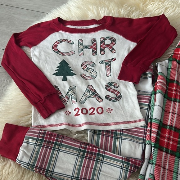 Carter’s & Children’s Place Christmas Pajama Set & Fleece Bottoms Size 4T - Picture 2 of 10